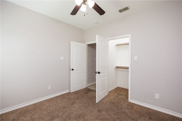 2 Willow Bend St, Corpus Christi, TX 78413