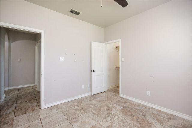 2 Willow Bend St, Corpus Christi, TX 78413