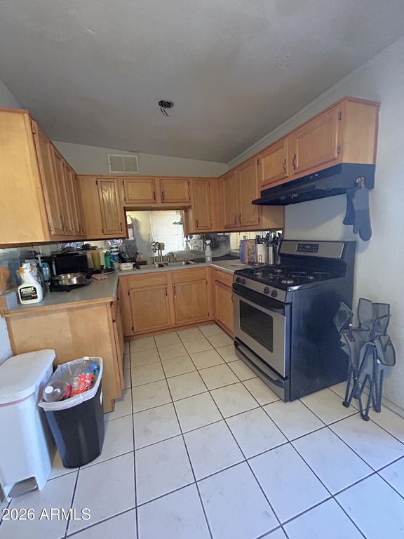 2312 E NANCY Lane, Phoenix, AZ 85042 — photo 4