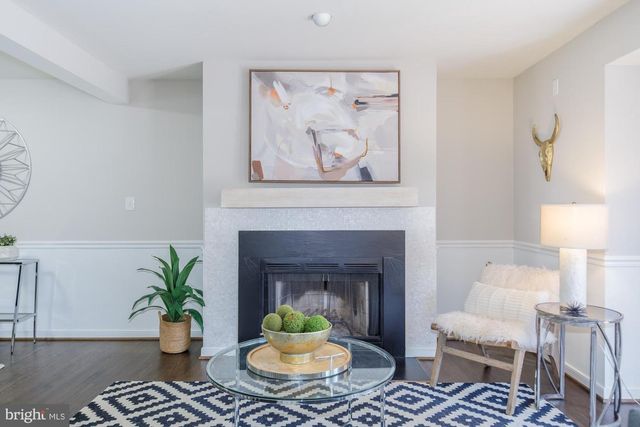 16 ROCKCREST CIR, Rockville, MD 20851