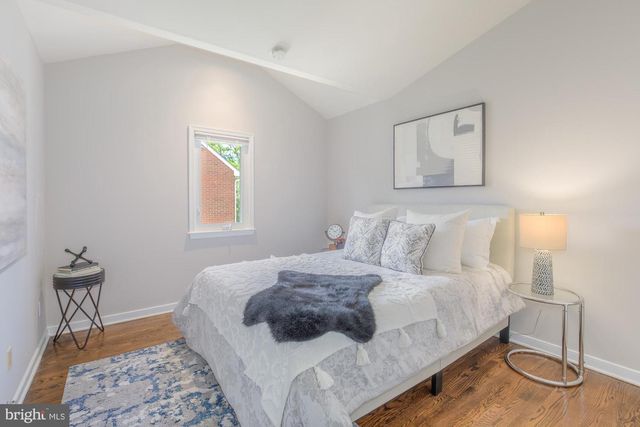 16 ROCKCREST CIR, Rockville, MD 20851