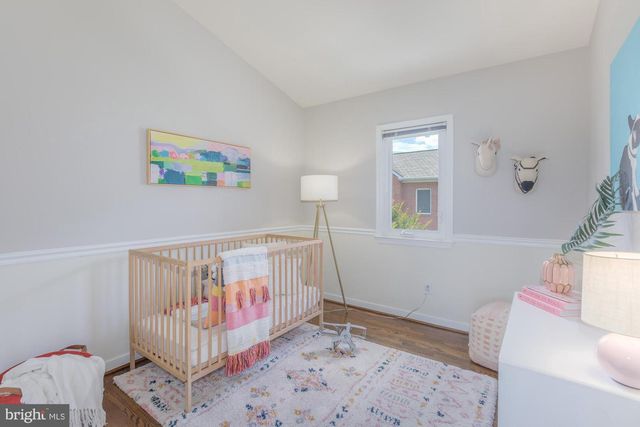 16 ROCKCREST CIR, Rockville, MD 20851