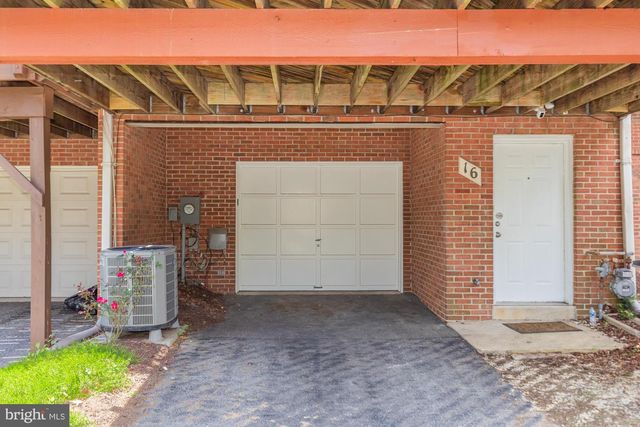 16 ROCKCREST CIR, Rockville, MD 20851