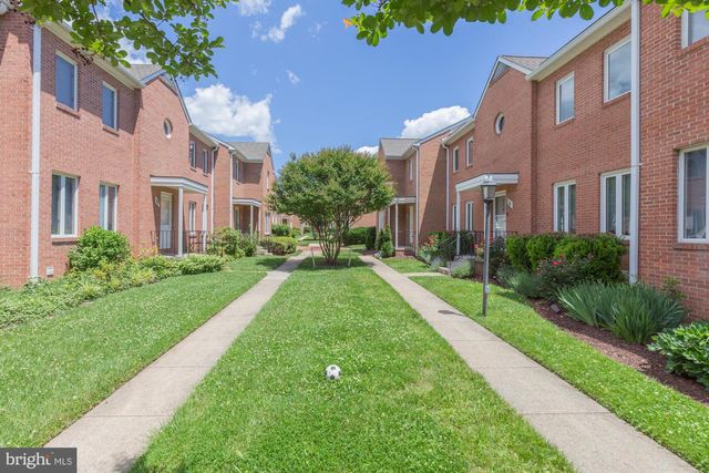 16 ROCKCREST CIR, Rockville, MD 20851