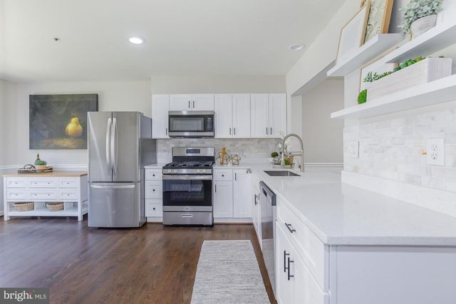 16 ROCKCREST CIR, Rockville, MD 20851