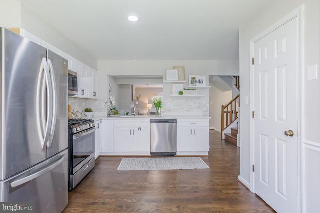16 ROCKCREST CIR, Rockville, MD 20851