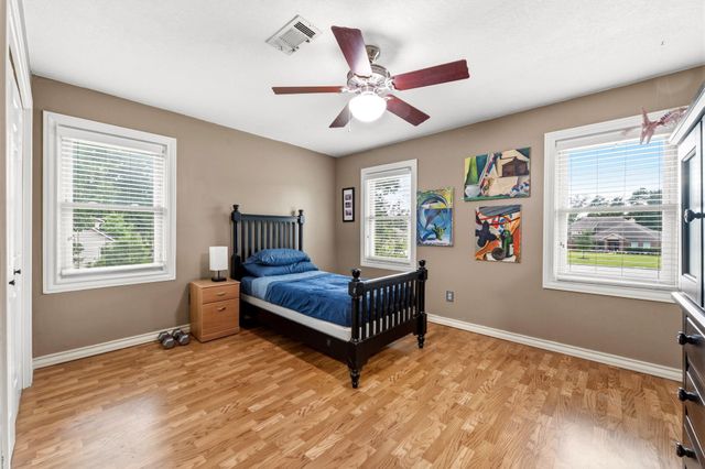 1514 Country Club Drive, Crosby, TX 77532