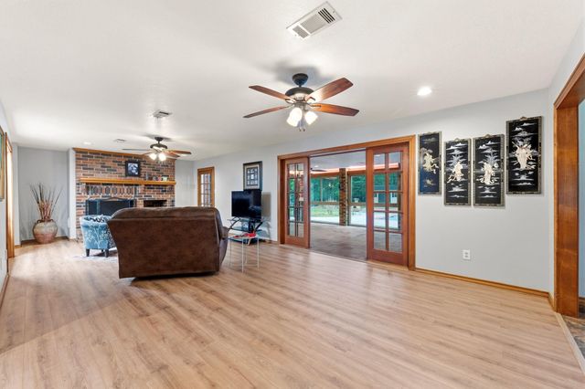1514 Country Club Drive, Crosby, TX 77532