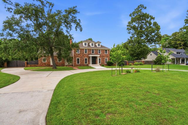 1514 Country Club Drive, Crosby, TX 77532