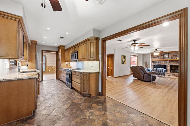 1514 Country Club Drive, Crosby, TX 77532