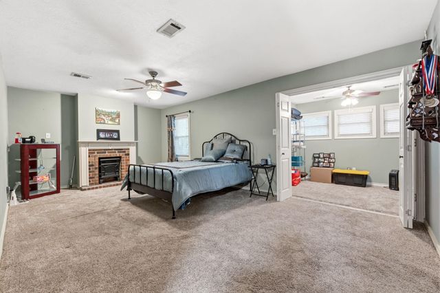 1514 Country Club Drive, Crosby, TX 77532