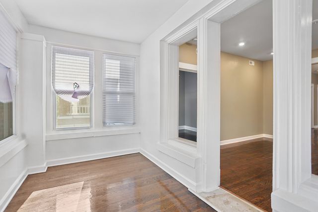 5257 W Van Buren Street, Chicago, IL 60644