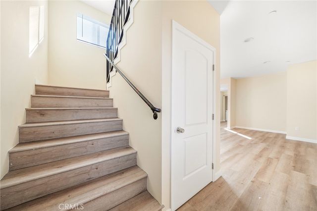 1002 E 33rd Street 3, Los Angeles, CA 90011