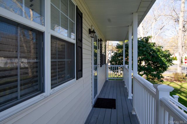 80 Queen Road, Mastic Beach, NY 11951