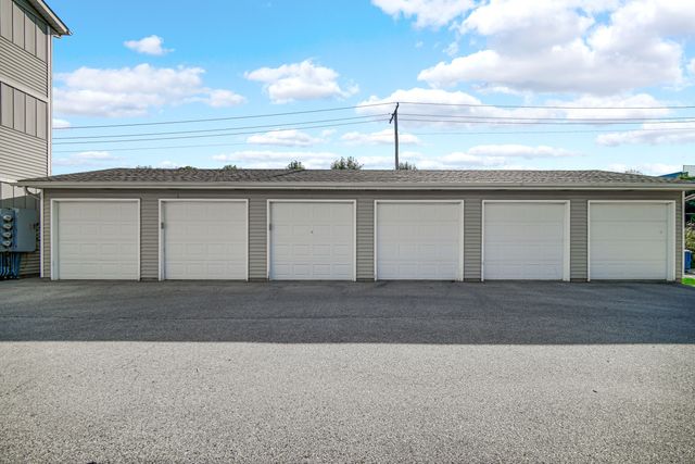 9949 Branton Avenue 2b, Highland, IN 46322