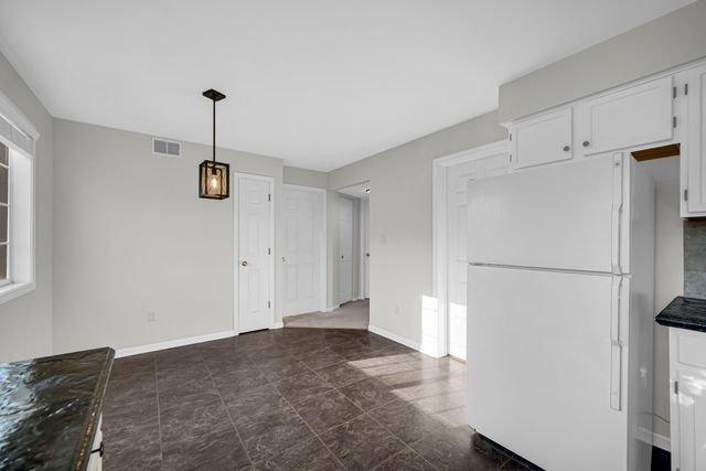 9949 Branton Avenue 2b, Highland, IN 46322