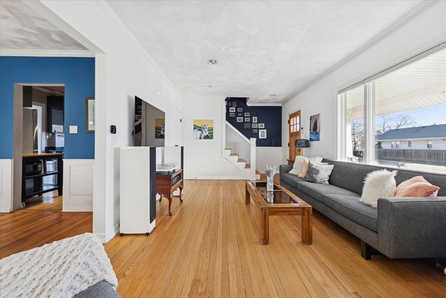 275 W North Avenue, Elmhurst, IL 60126