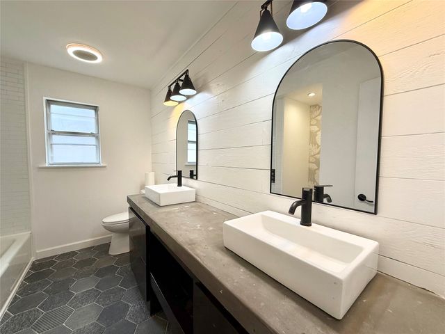 7563 Terry Drive, North Richland Hills, TX 76180