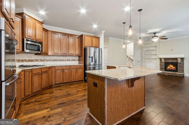 3316 High Noontide Way NW, Acworth, GA 30101