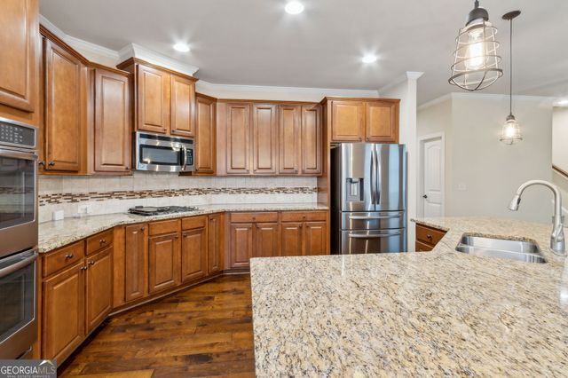 3316 High Noontide Way NW, Acworth, GA 30101
