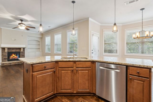 3316 High Noontide Way NW, Acworth, GA 30101