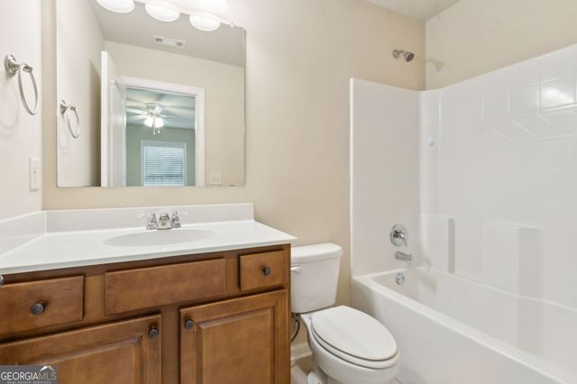 3316 High Noontide Way NW, Acworth, GA 30101