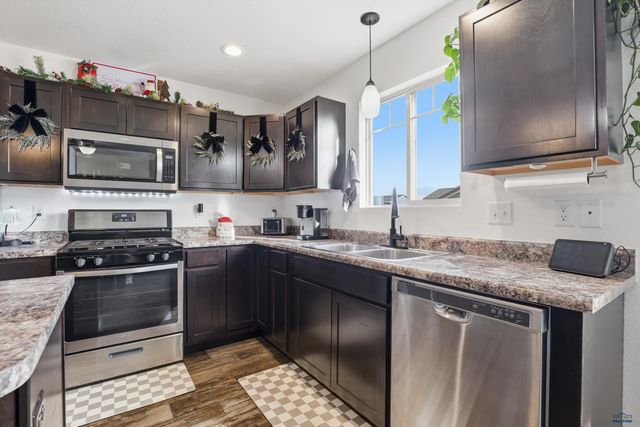 643 BOSWELL BLVD, Box Elder, SD 57719