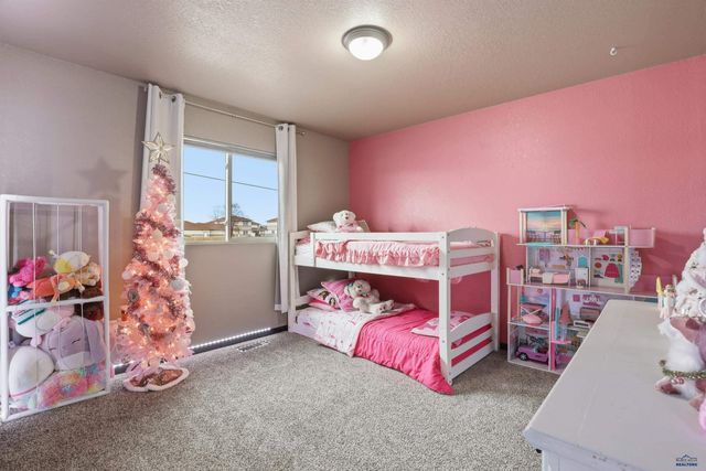 643 BOSWELL BLVD, Box Elder, SD 57719