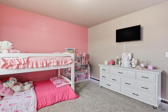 643 BOSWELL BLVD, Box Elder, SD 57719