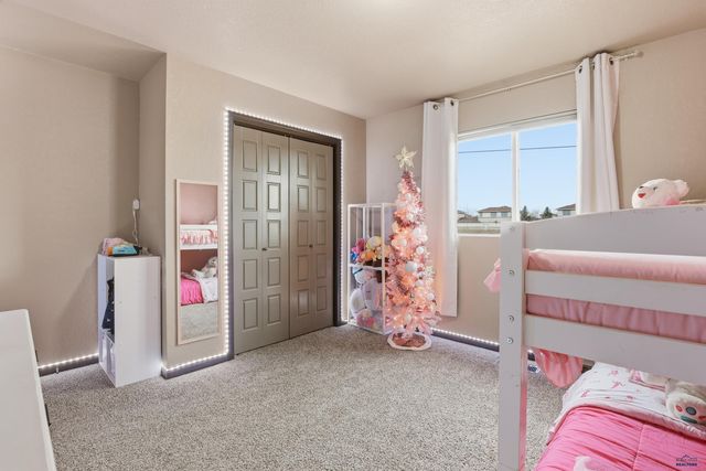 643 BOSWELL BLVD, Box Elder, SD 57719