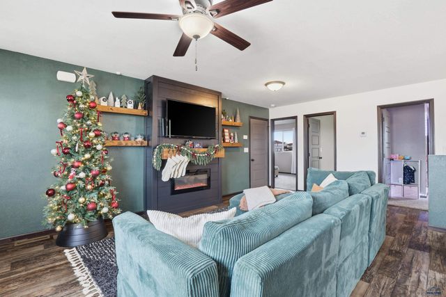 643 BOSWELL BLVD, Box Elder, SD 57719