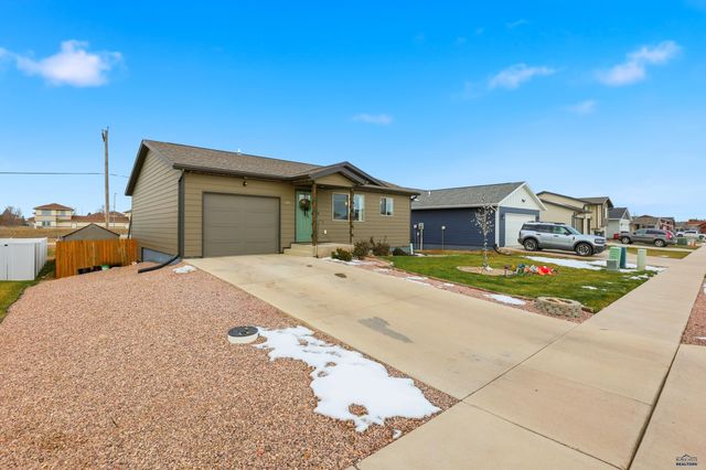 643 BOSWELL BLVD, Box Elder, SD 57719