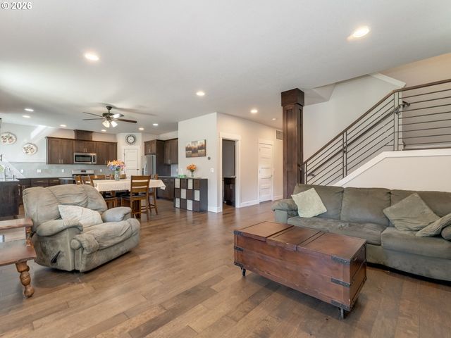 2262 WINDSTREAM St, Forest Grove, OR 97116