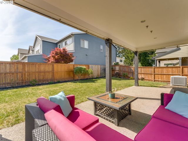 2262 WINDSTREAM St, Forest Grove, OR 97116