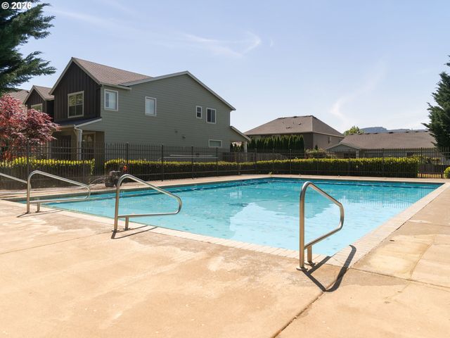 2262 WINDSTREAM St, Forest Grove, OR 97116