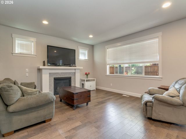 2262 WINDSTREAM St, Forest Grove, OR 97116