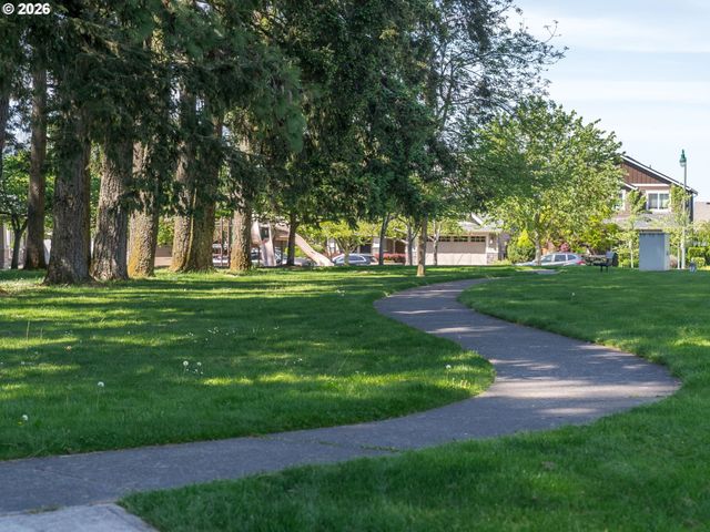 2262 WINDSTREAM St, Forest Grove, OR 97116
