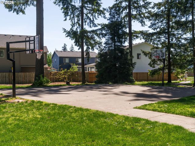 2262 WINDSTREAM St, Forest Grove, OR 97116