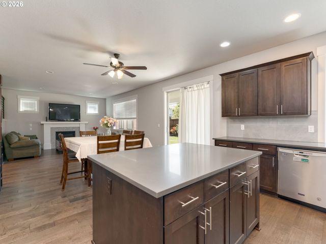 2262 WINDSTREAM St, Forest Grove, OR 97116