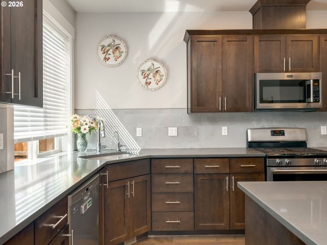 2262 WINDSTREAM St, Forest Grove, OR 97116
