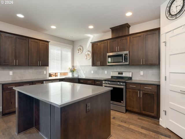 2262 WINDSTREAM St, Forest Grove, OR 97116