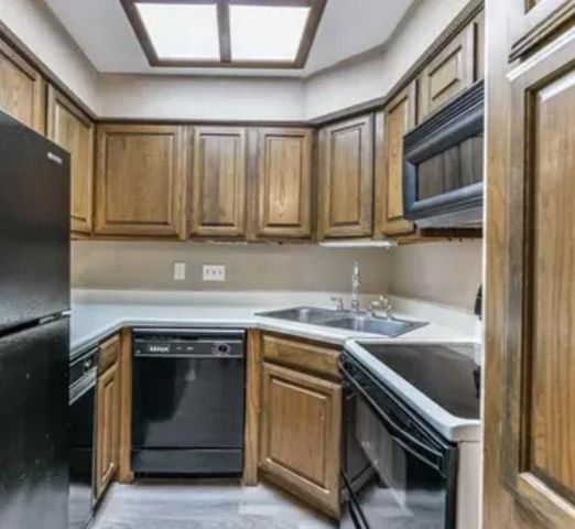 921 Marine Drive 205, Galveston, TX 77550