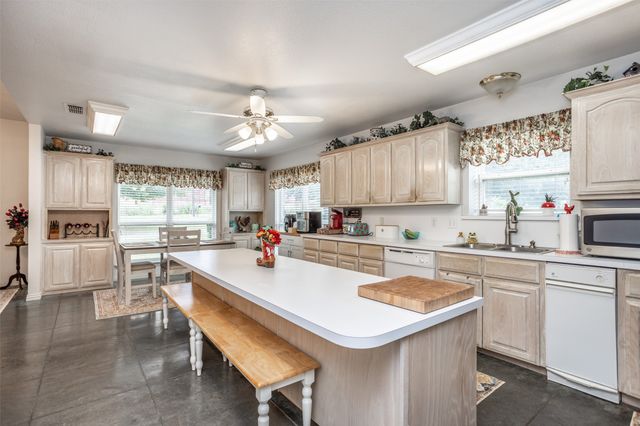 8770 Rector Road, Sanger, TX 76266