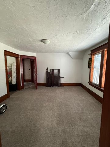 588 York Avenue, Saint Paul, MN 55130