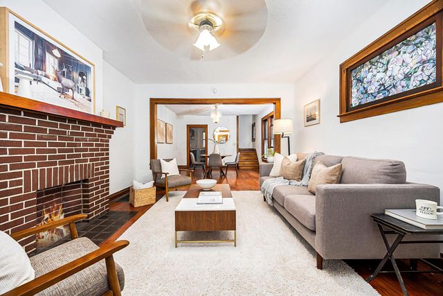 187 W Pacemont Road, Columbus, OH 43202