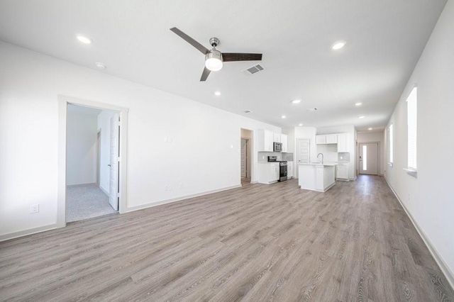 225 New Hampton WAY, San Marcos, TX 78666