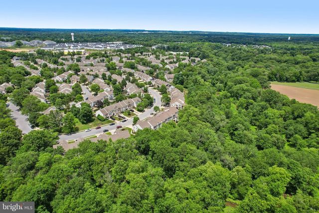 100 SANDHURST DR, Mount Laurel, NJ 08054