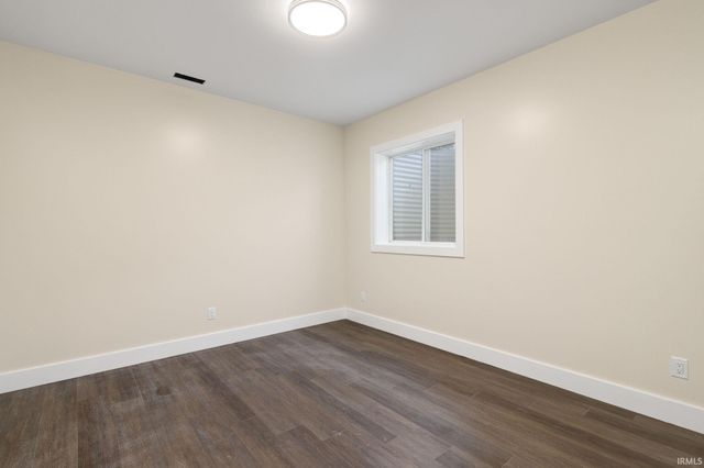 16390 Greystone Drive, Granger, IN 46530