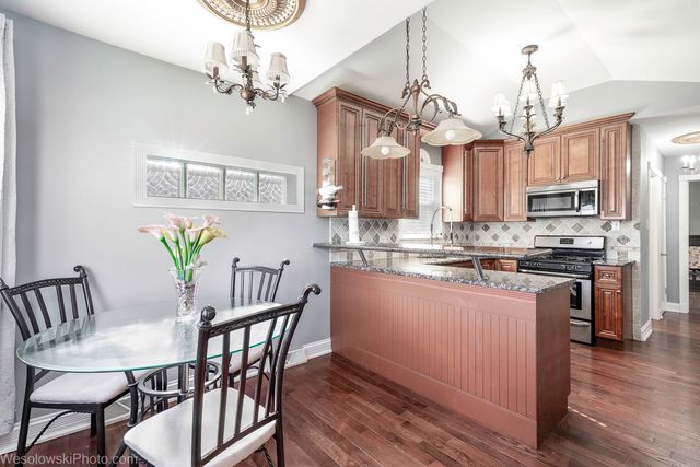 4841 S Lawler Avenue, Chicago, IL 60638