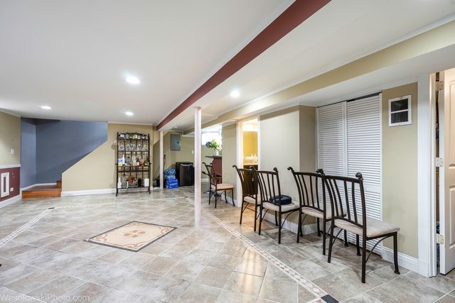 4841 S Lawler Avenue, Chicago, IL 60638